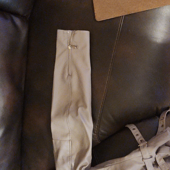 Gray jacket (Never worn) - Picture 4 of 5